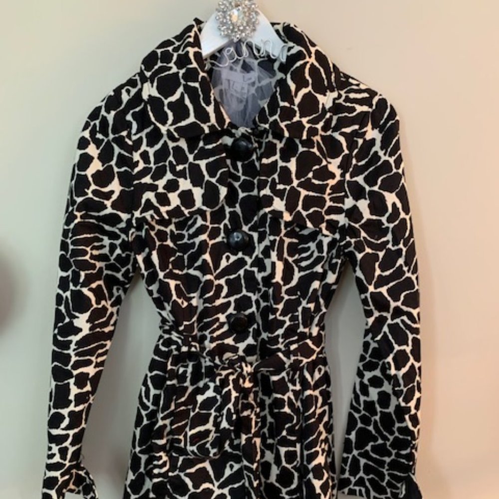 NWT:Anthropologie Luii Black & White Belted Trench